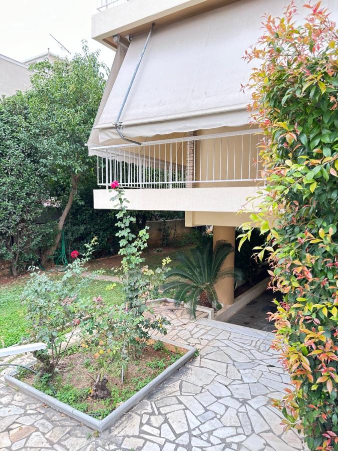 Apartment Alimos Near The Sea Bagian luar foto